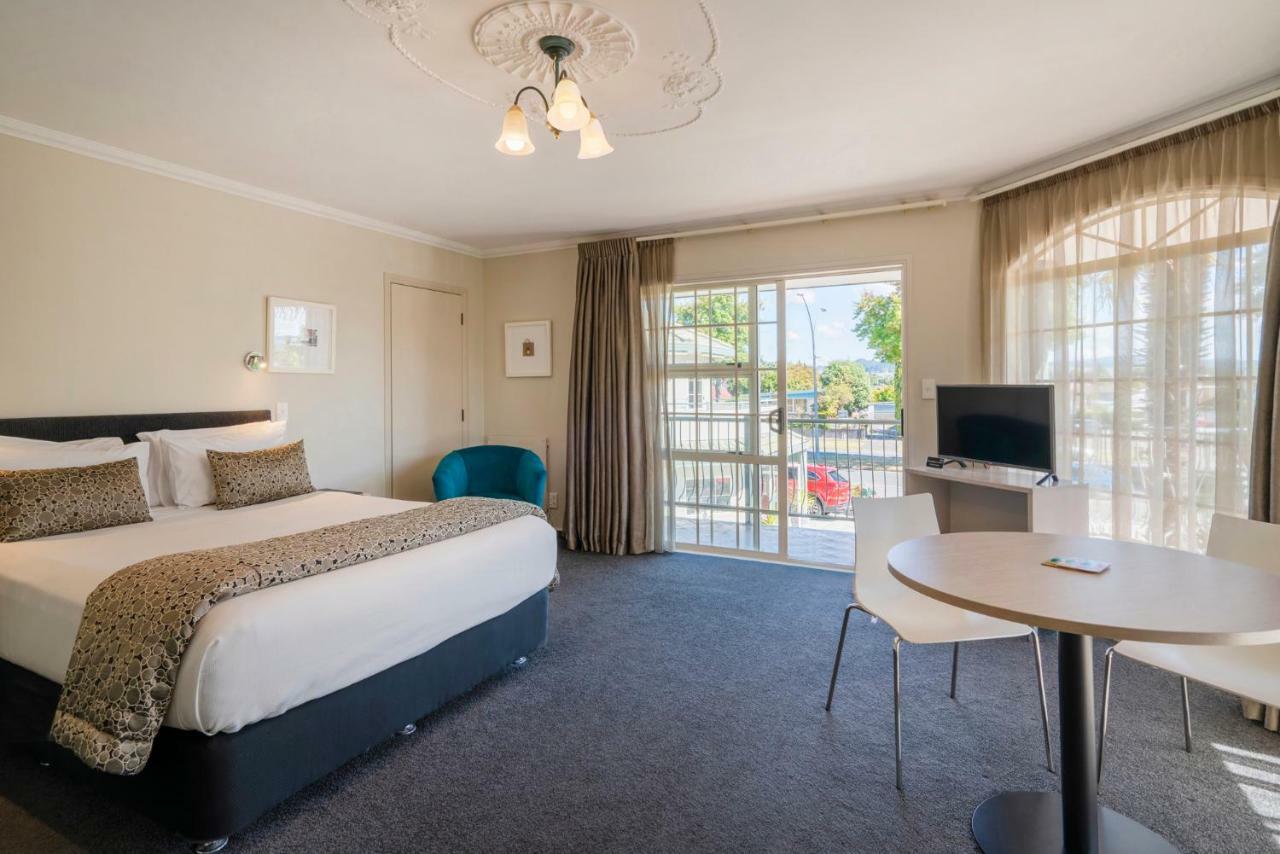 Silver Fern Rotorua Suites & Spa Exteriér fotografie A typical room at the hotel