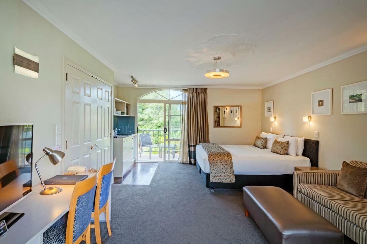 Silver Fern Rotorua Suites & Spa Exteriér fotografie Studio apartment