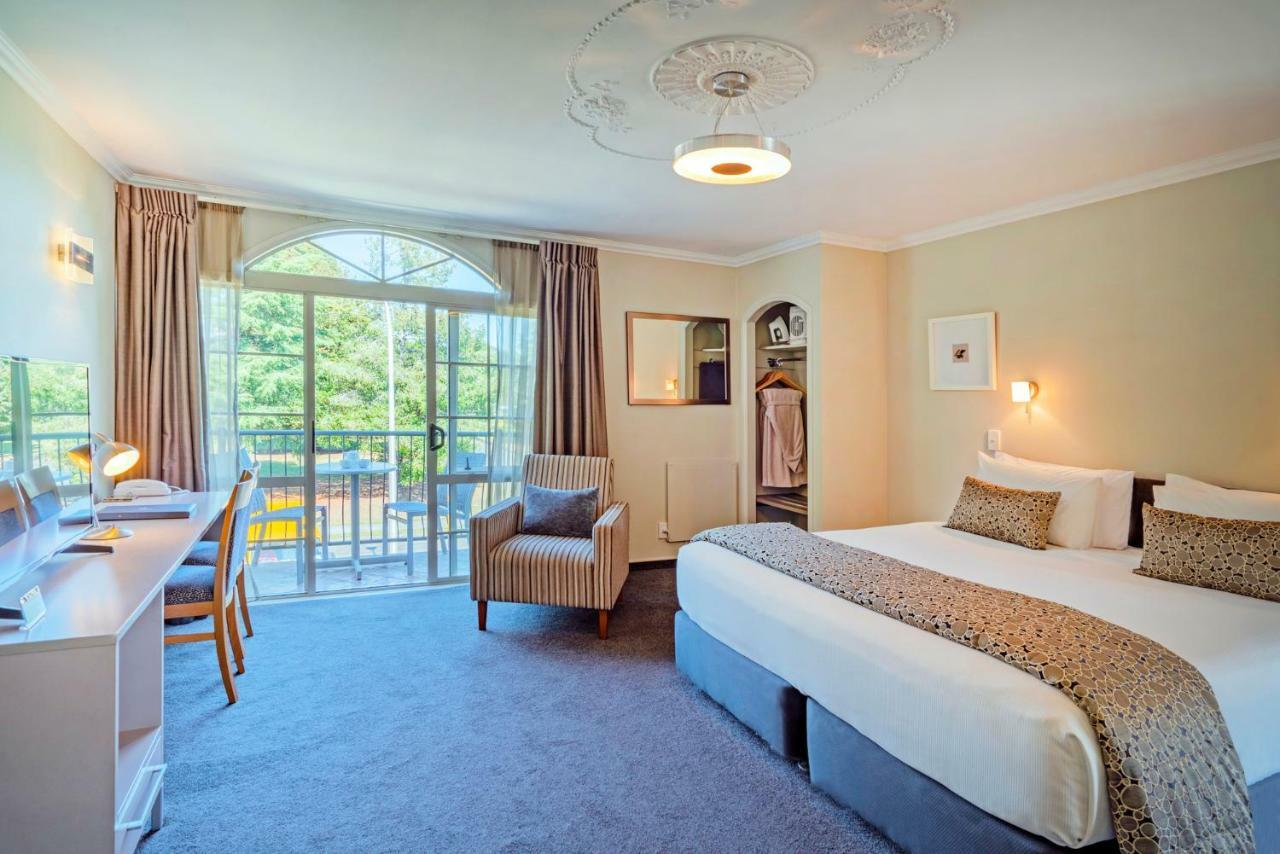 Silver Fern Rotorua Suites & Spa Exteriér fotografie A typical hotel room