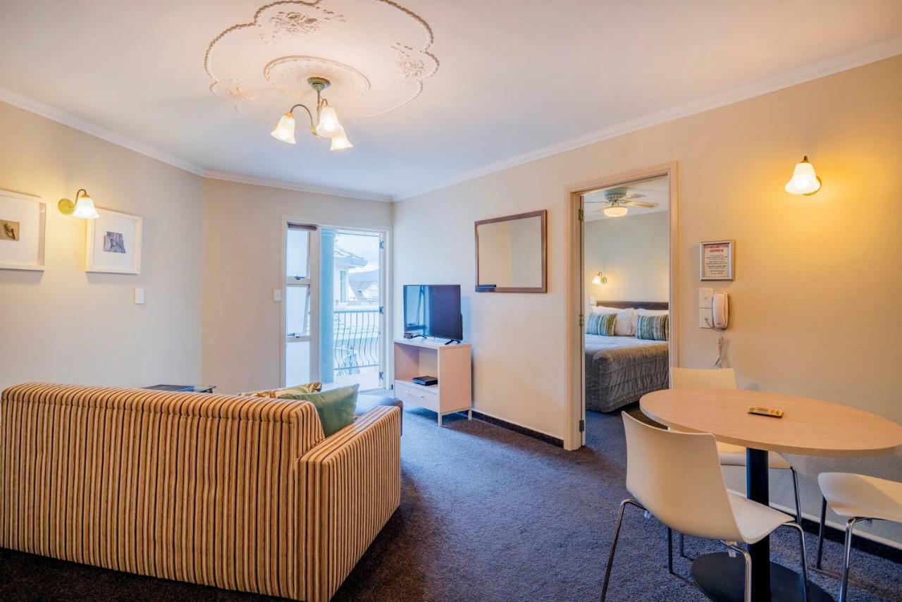 Silver Fern Rotorua Suites & Spa Exteriér fotografie A typical one-bedroom apartment